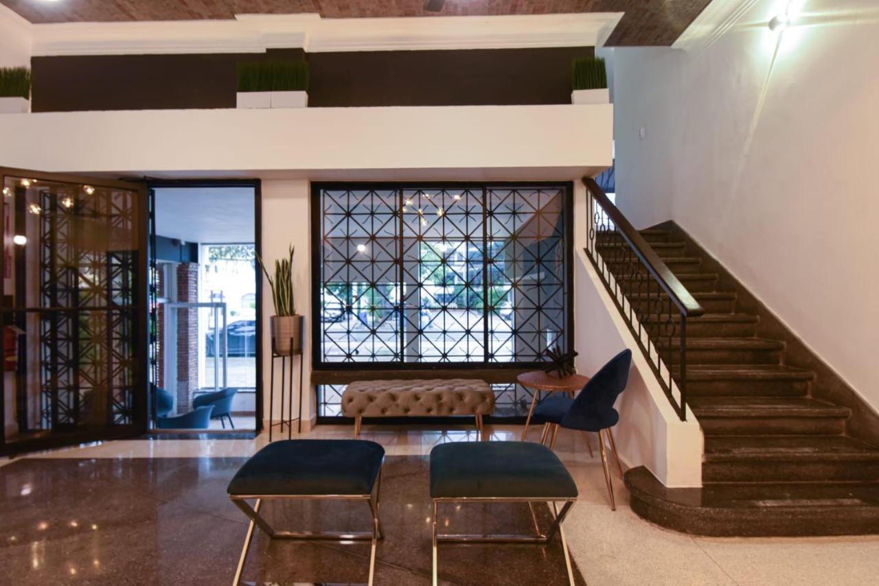 Ph 19 Guesthouse Hotel In Gazcue Santo Domingo Exteriör bild