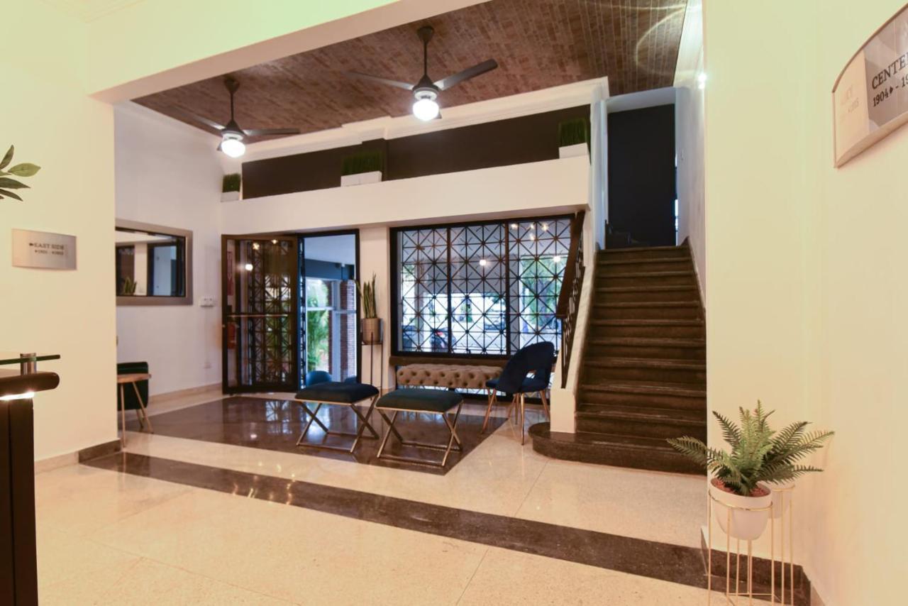 Ph 19 Guesthouse Hotel In Gazcue Santo Domingo Exteriör bild