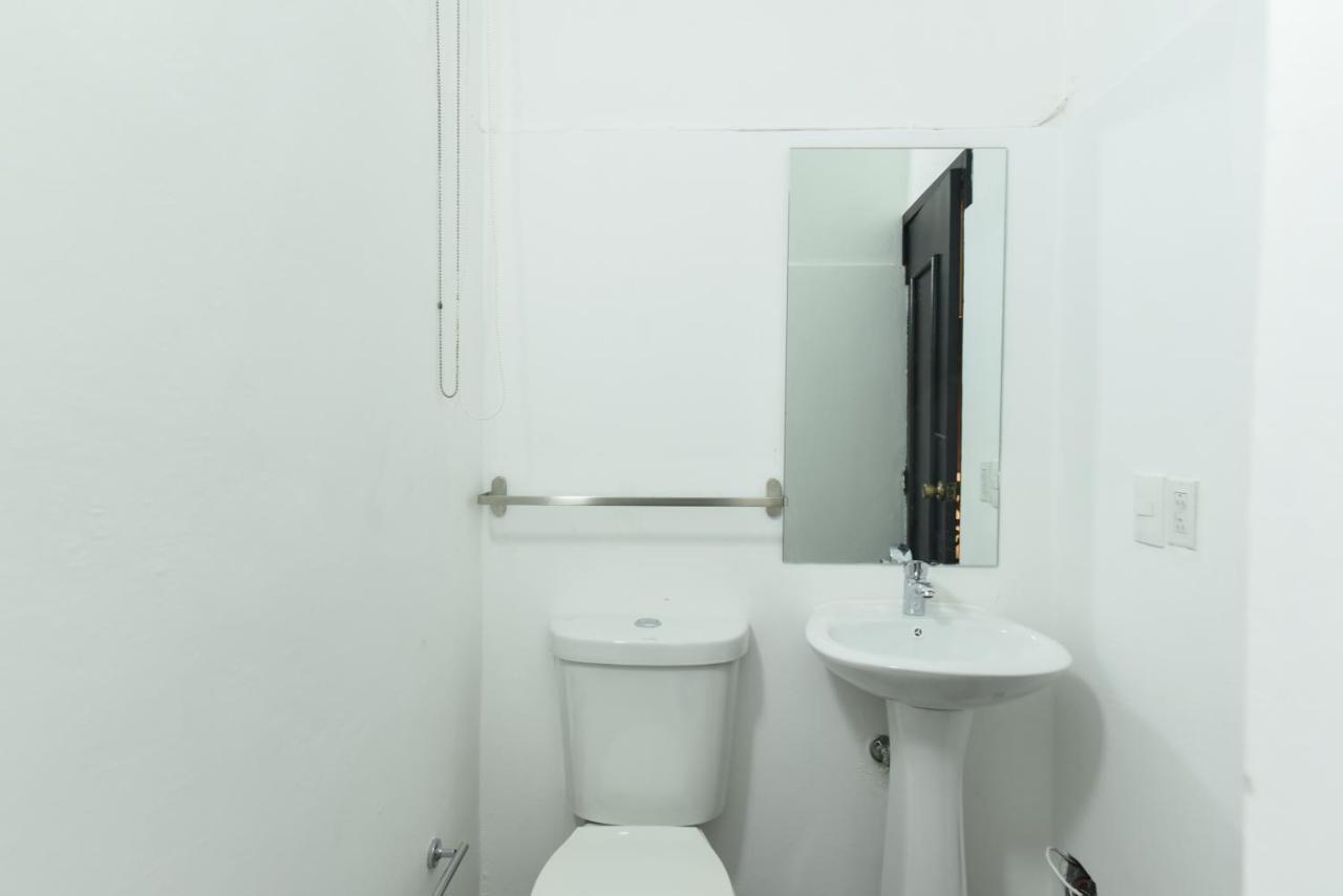 Ph 19 Guesthouse Hotel In Gazcue Santo Domingo Rum bild
